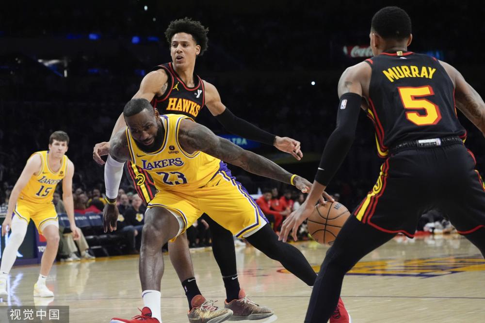 士的防守漏 士的防守漏